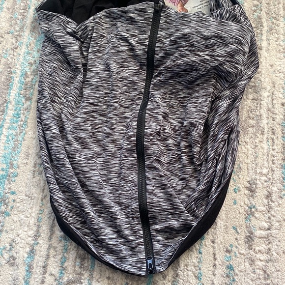 City Wrap Sport - Reversible Zip Scarf - Picture 4 of 4